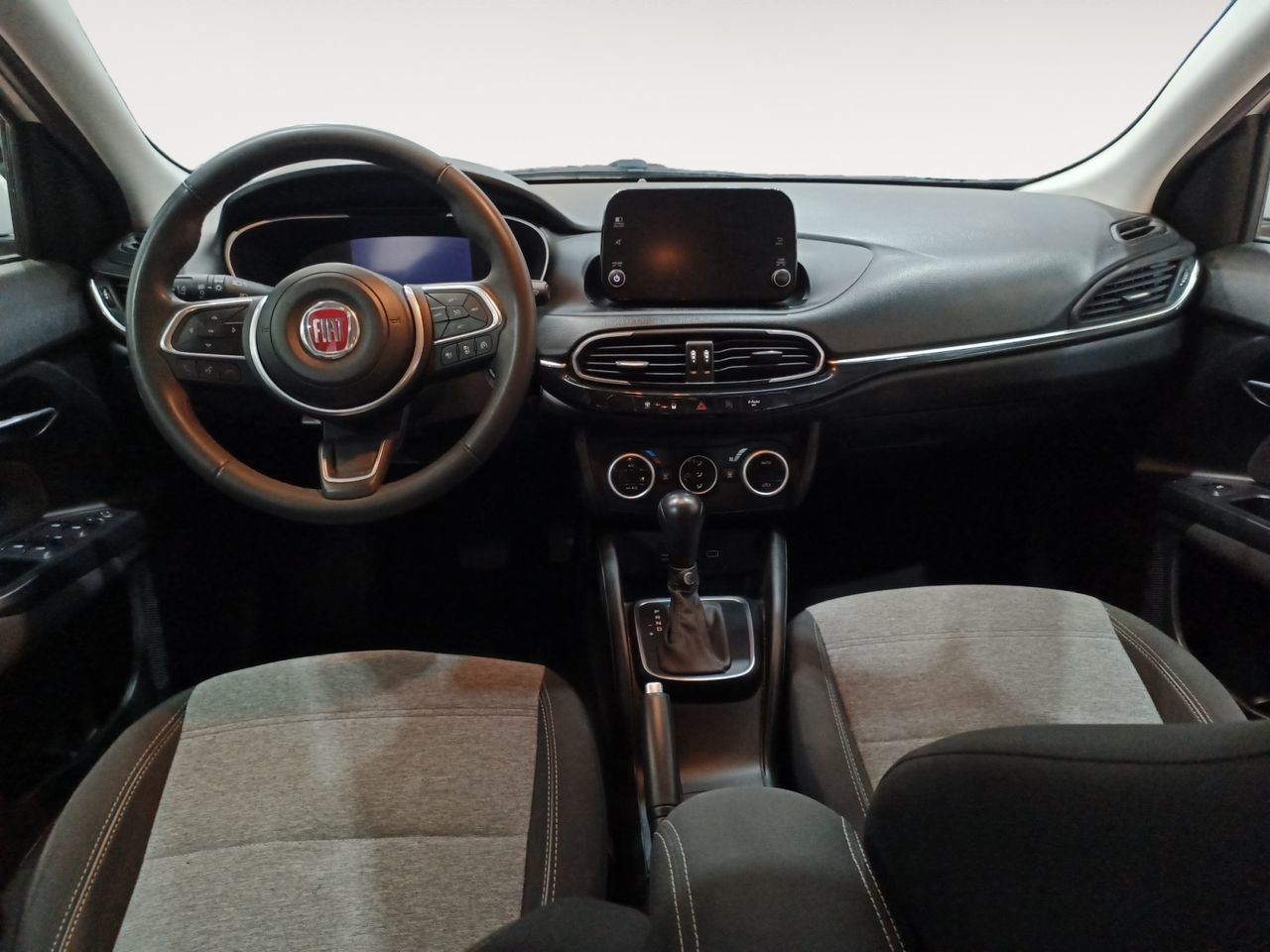 Fiat Tipo 1.5 Hybrid Cross DCT - foto 7