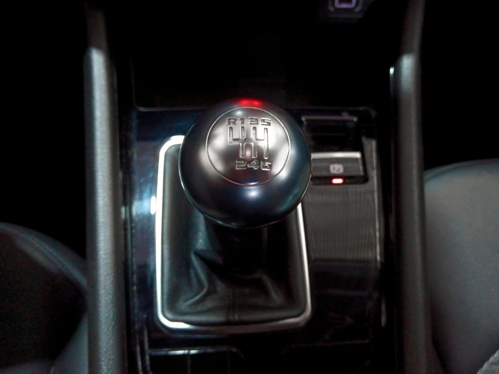 Jeep Compass 1.3 Gse Limited 4x2 FWD - foto 15