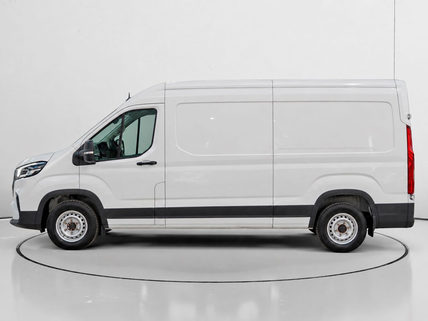 MAXUS Deliver 9 2.0D L3H2 Comfort RWD - foto 6