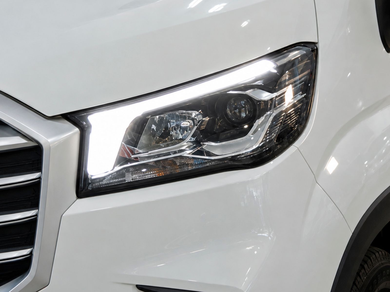 MAXUS Deliver 9 2.0D L3H2 Comfort RWD - foto 24