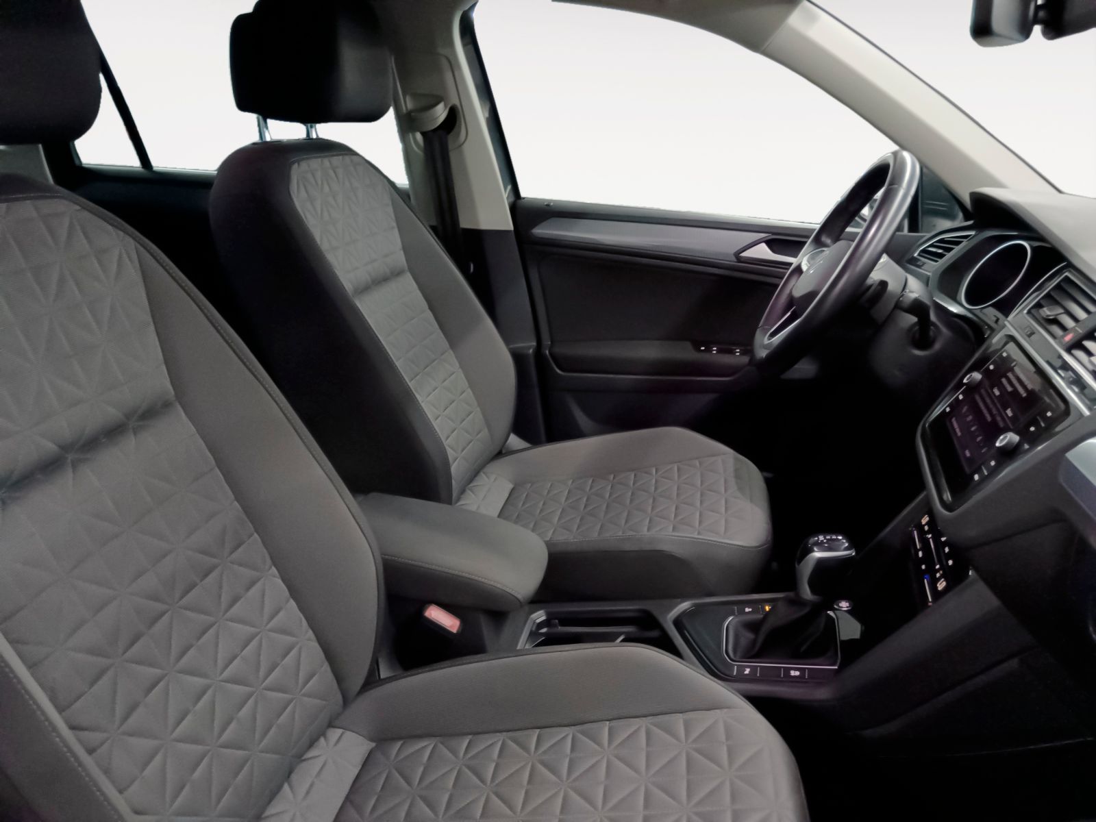 Volkswagen Tiguan Life 2.0 TDI DSG - foto 13