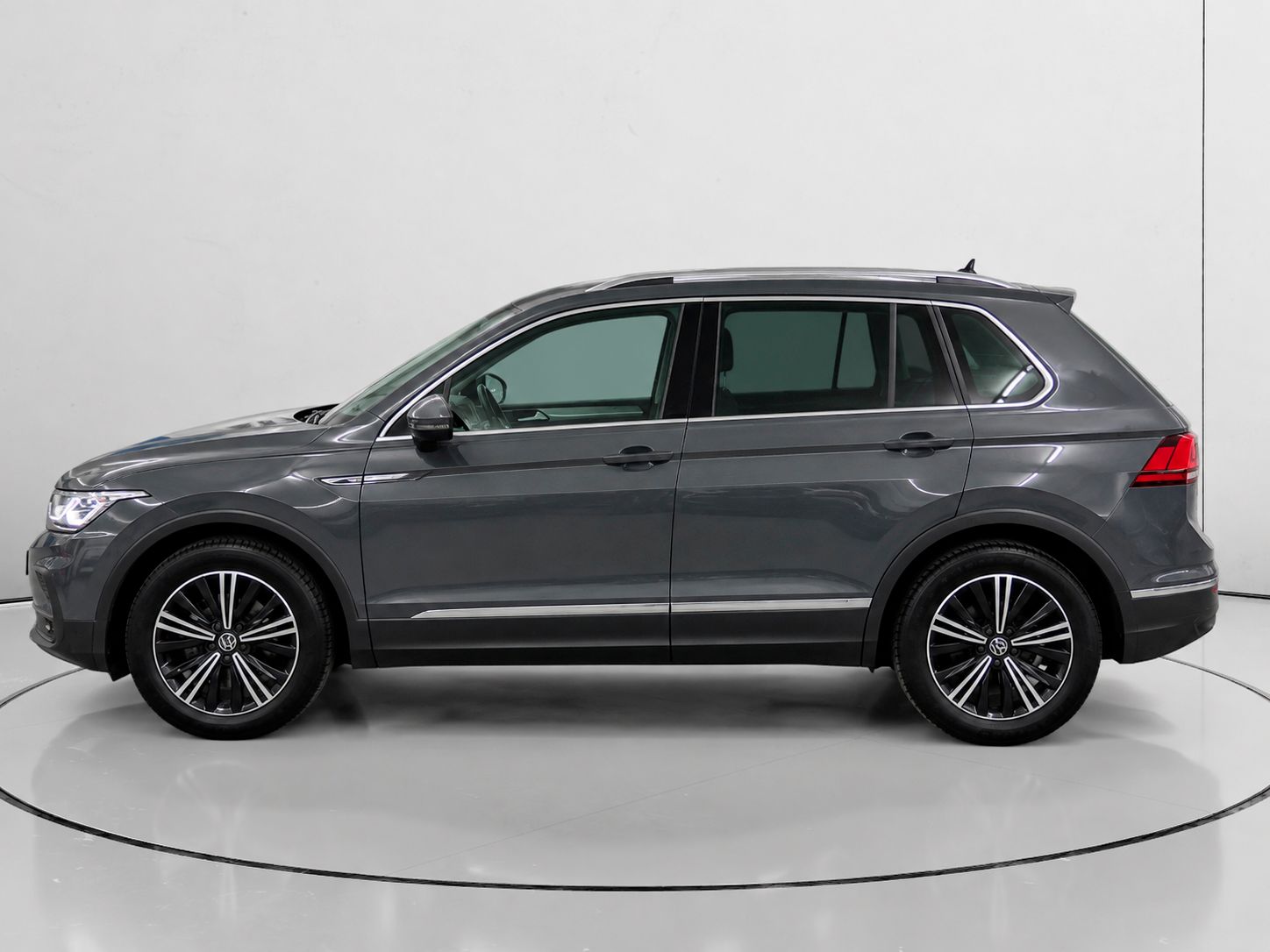 Volkswagen Tiguan Life 2.0 TDI DSG - foto 6
