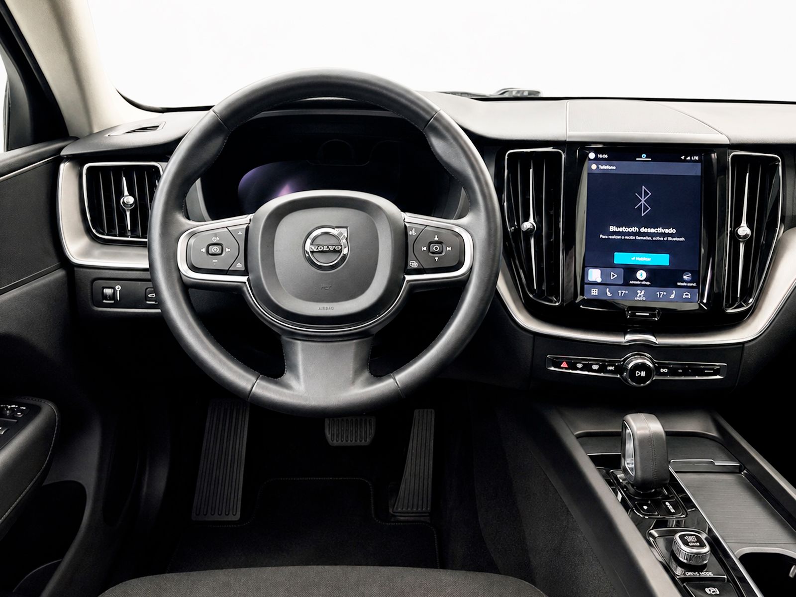 Volvo XC60 B4 D Momentum Pro AWD - foto 10
