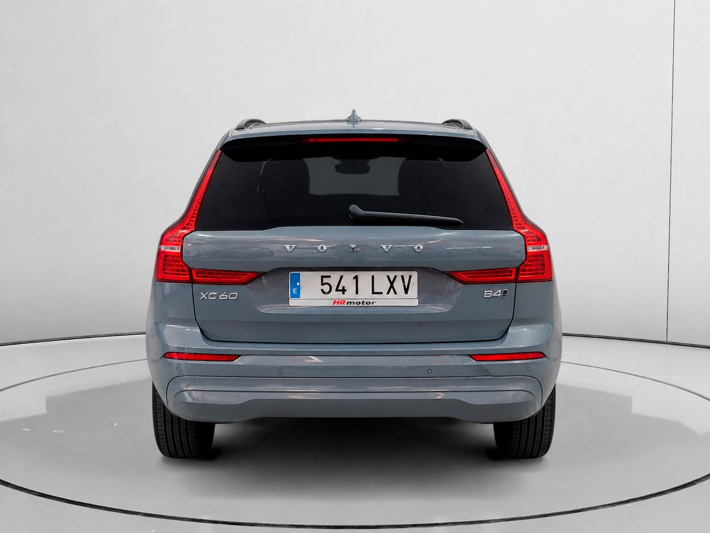 Volvo XC60 B4 D Momentum Pro AWD - foto 4