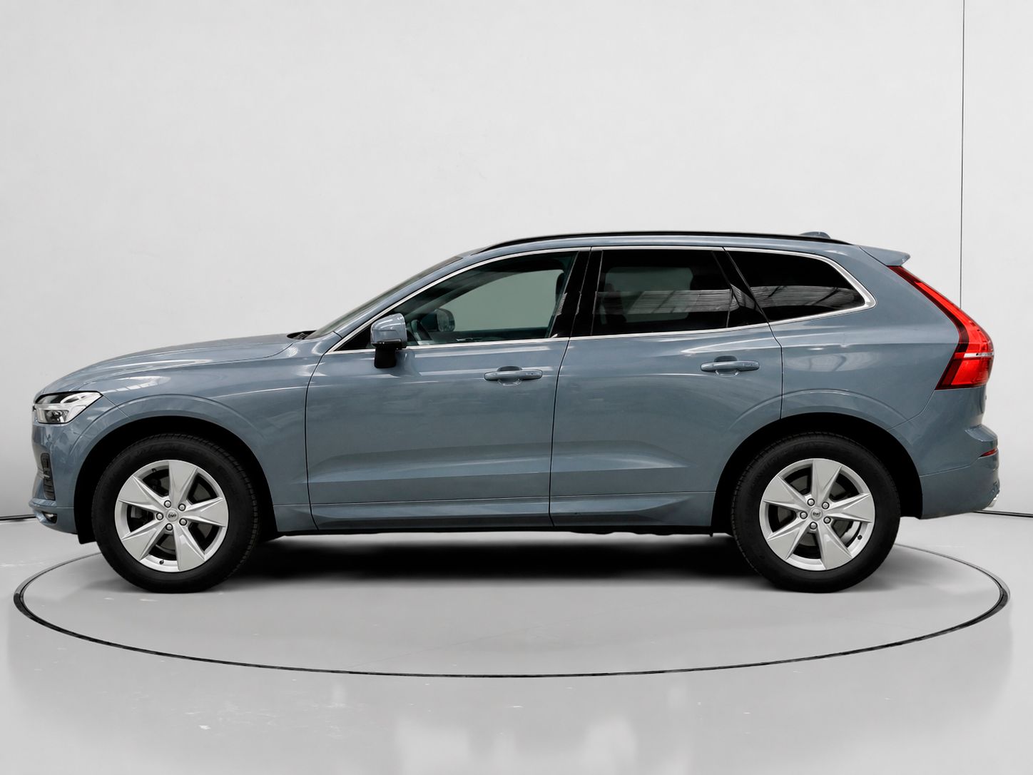 Volvo XC60 B4 D Momentum Pro AWD - foto 6