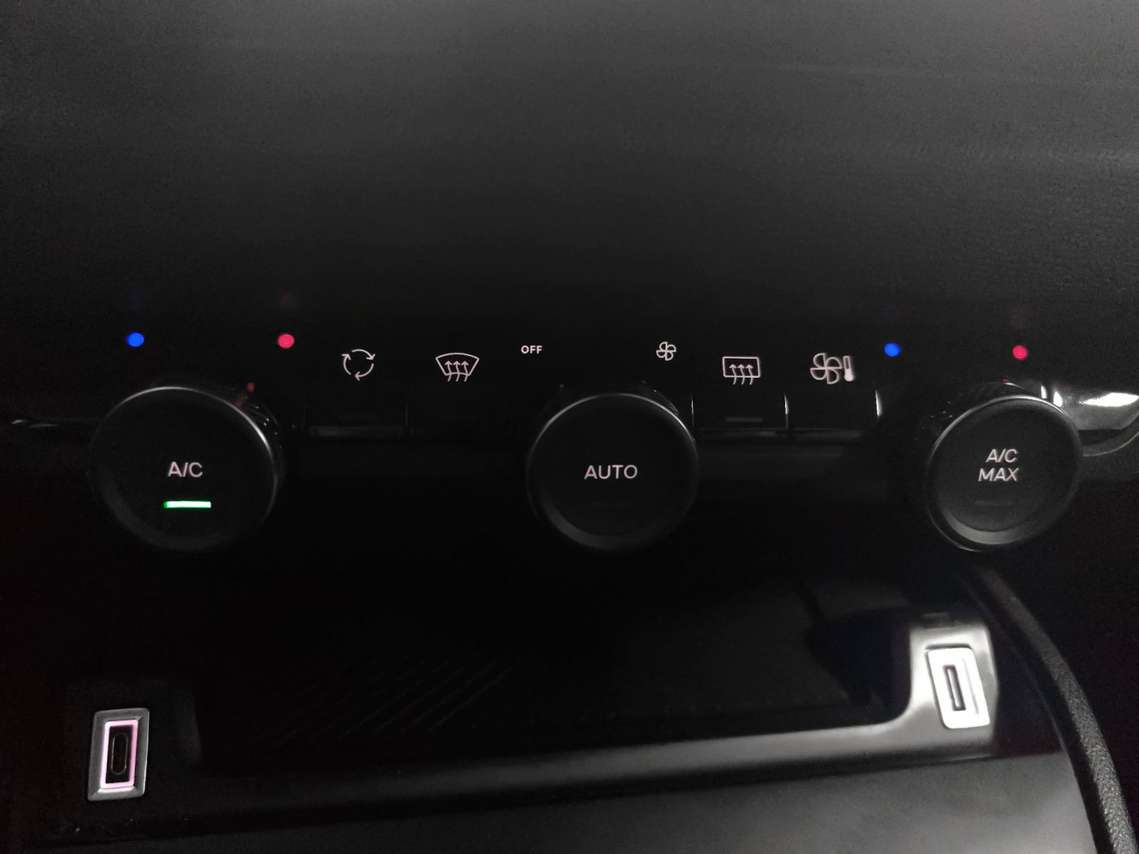 Citroën C4 PureTech 130 Plus EAT8 - foto 22