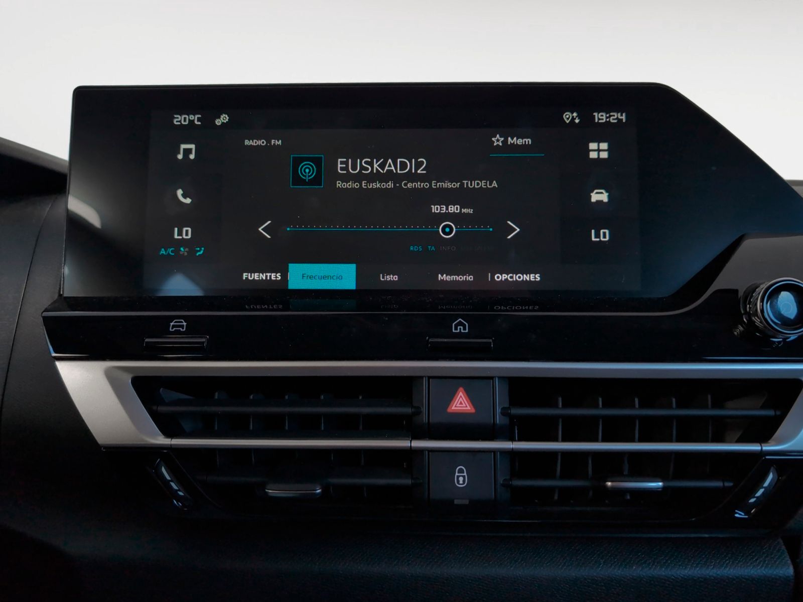 Citroën C4 BlueHDi 130 Plus EAT8 - foto 17