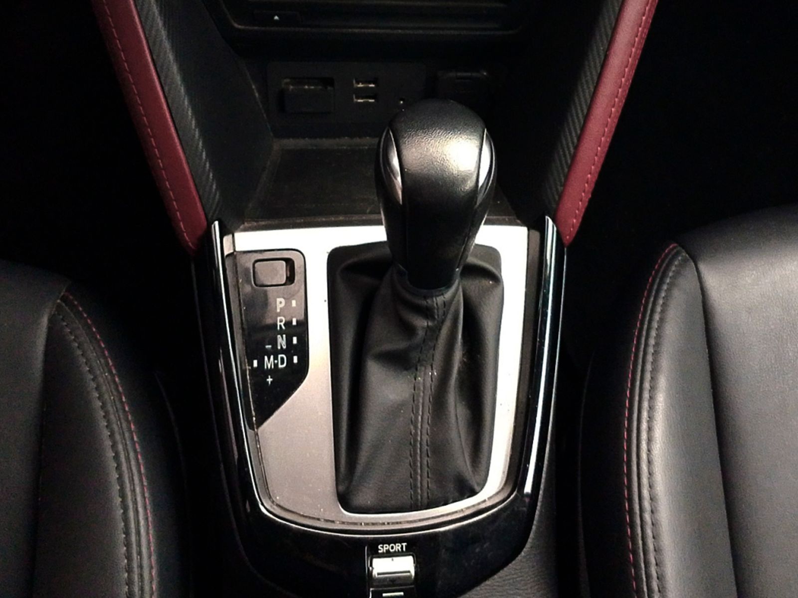 Mazda CX-3 2.0 Skyactiv GE i-Eloop Luxury 4WD - foto 15