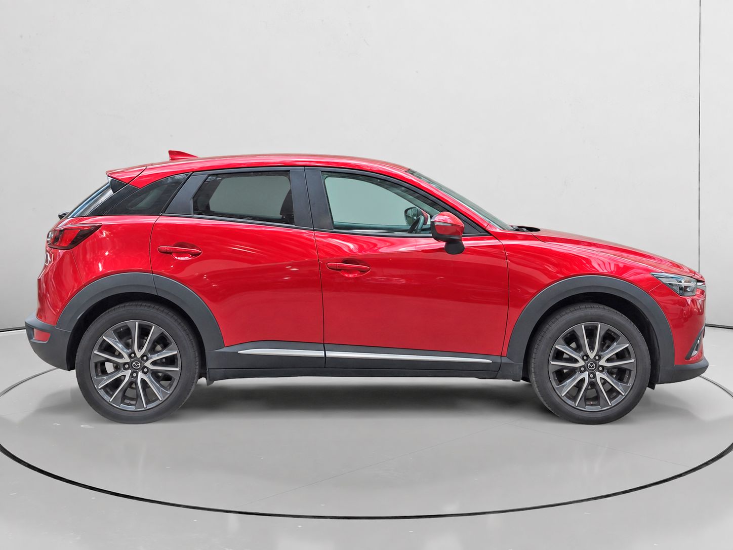 Mazda CX-3 2.0 Skyactiv GE i-Eloop Luxury 4WD - foto 2