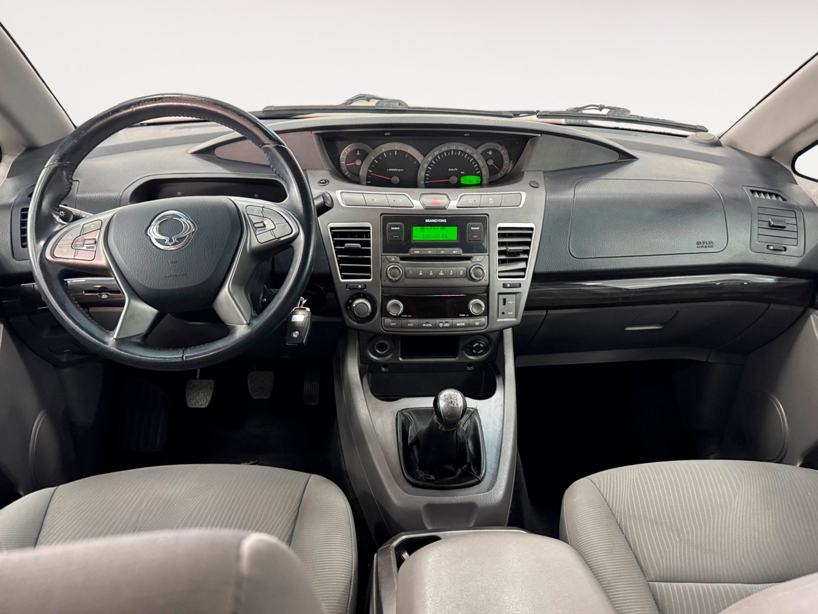 SsangYong Rodius D22T Line - foto 9