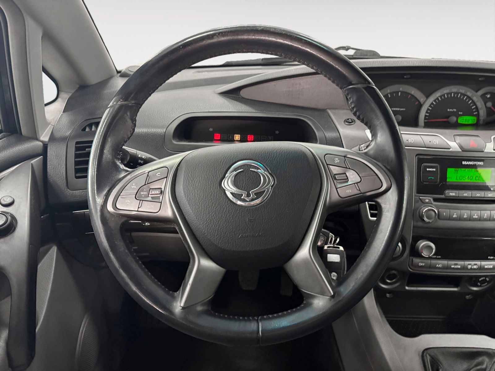SsangYong Rodius D22T Line - foto 10