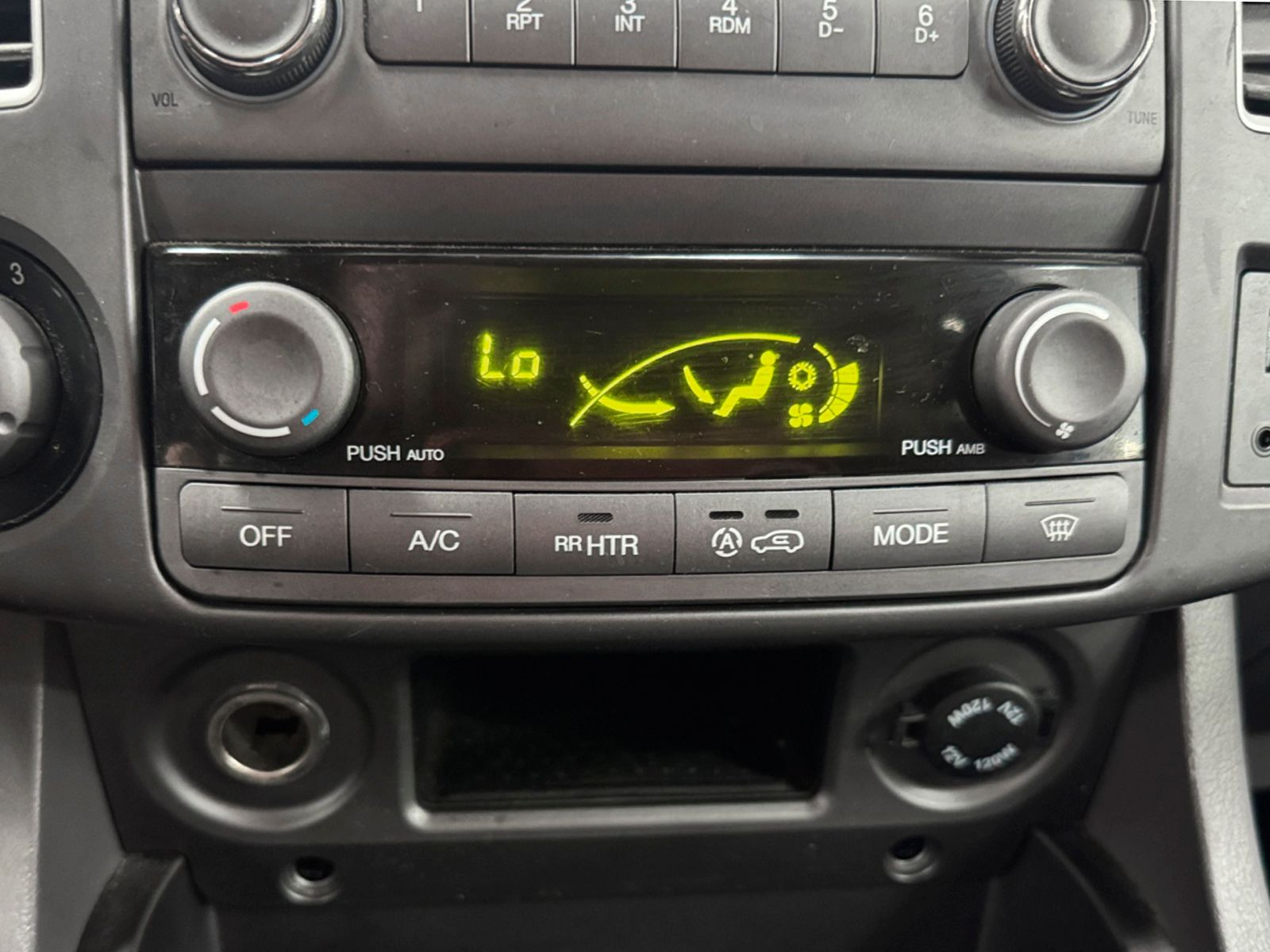 SsangYong Rodius D22T Line - foto 18