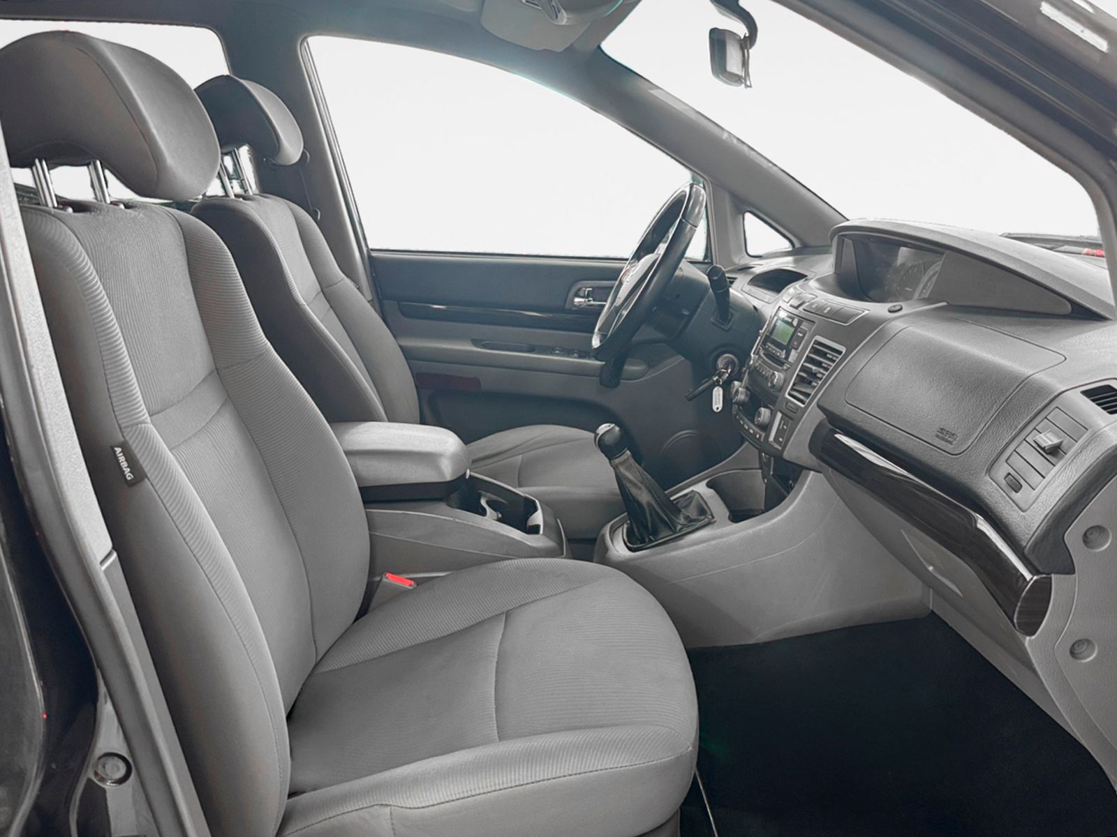 SsangYong Rodius D22T Line - foto 14
