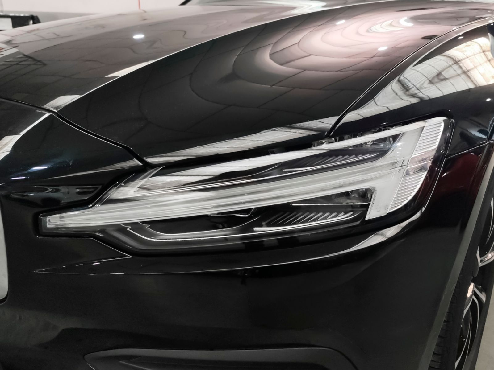 Volvo V60 B4 D Core - foto 25
