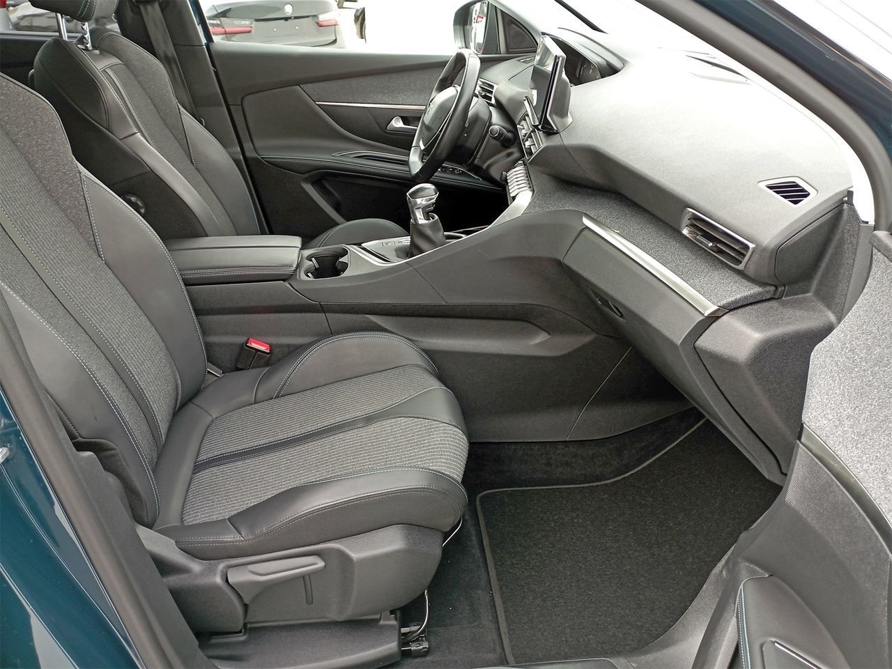 Peugeot 5008 PureTech 130 Allure Pack - foto 11