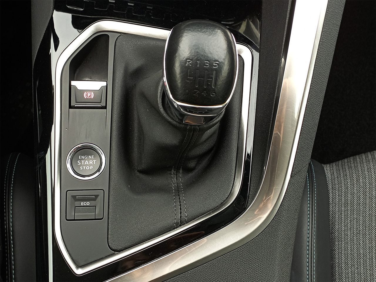 Peugeot 5008 PureTech 130 Allure Pack - foto 13