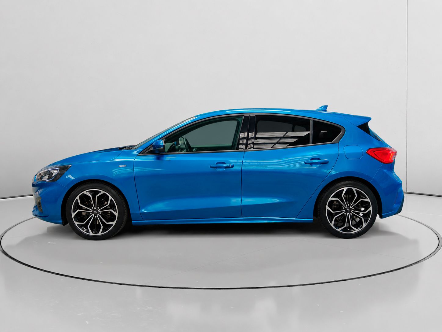 Ford Focus 1.0 EcoBoost MHEV ST-Line - foto 6