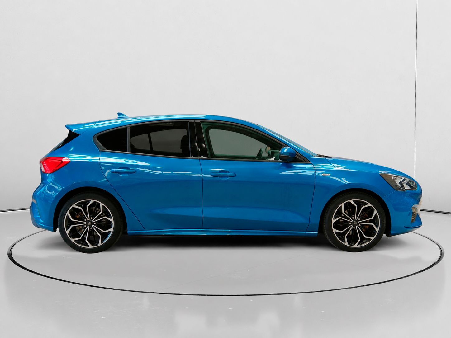 Ford Focus 1.0 EcoBoost MHEV ST-Line - foto 2