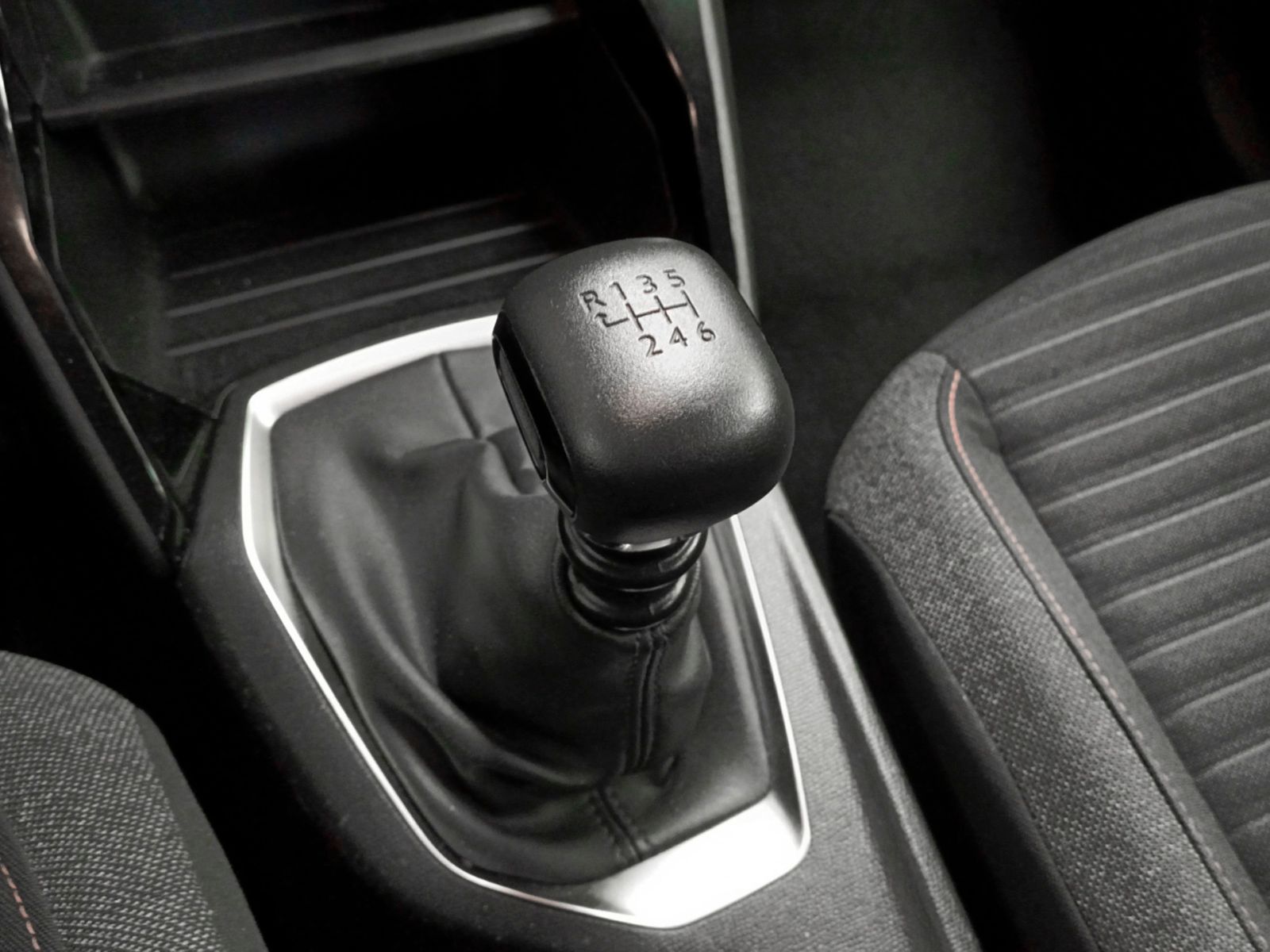 Peugeot 208 PureTech 100 Active Pack - foto 15