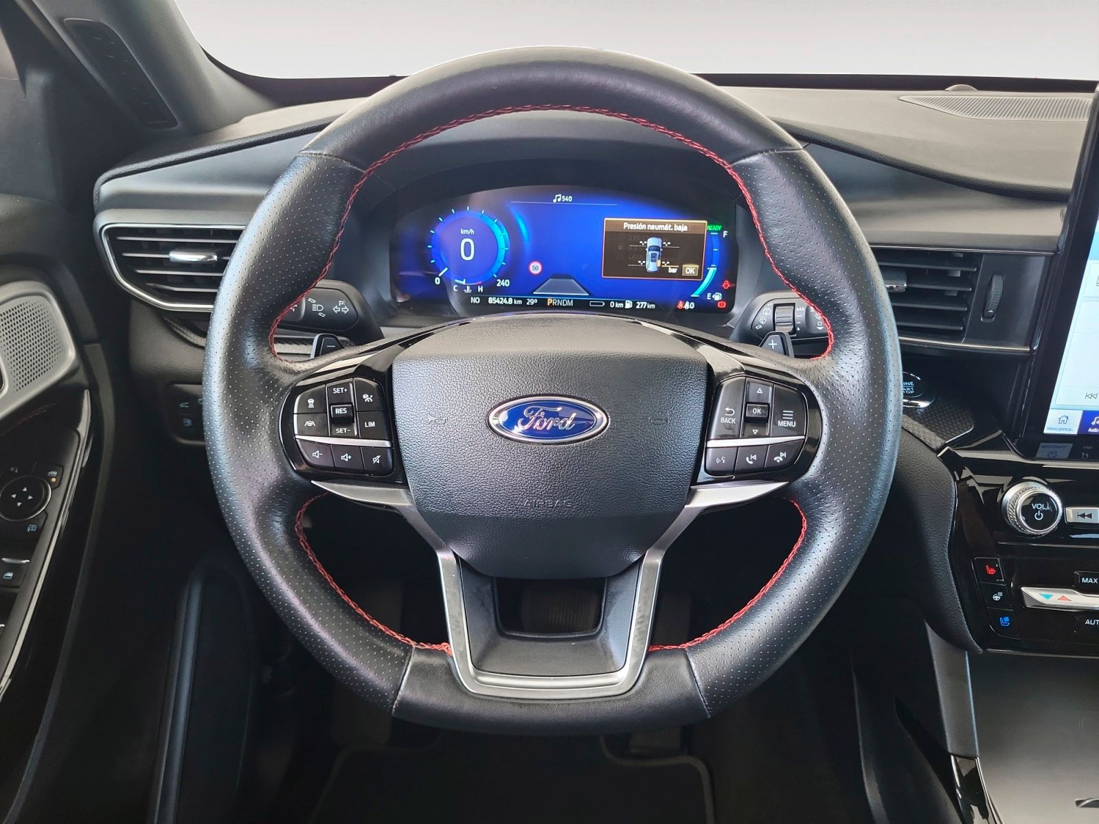 Ford Explorer 3.0 PHEV ST Line AWD - foto 10