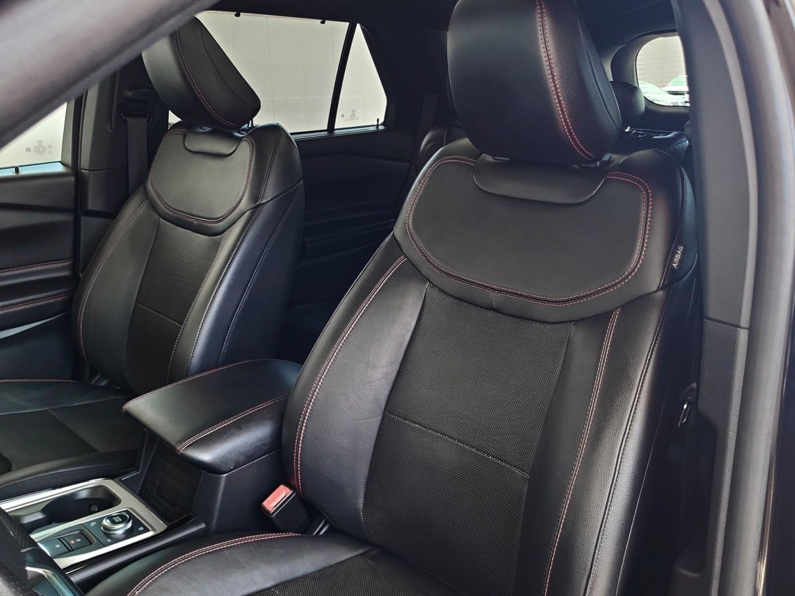 Ford Explorer 3.0 PHEV ST Line AWD - foto 26