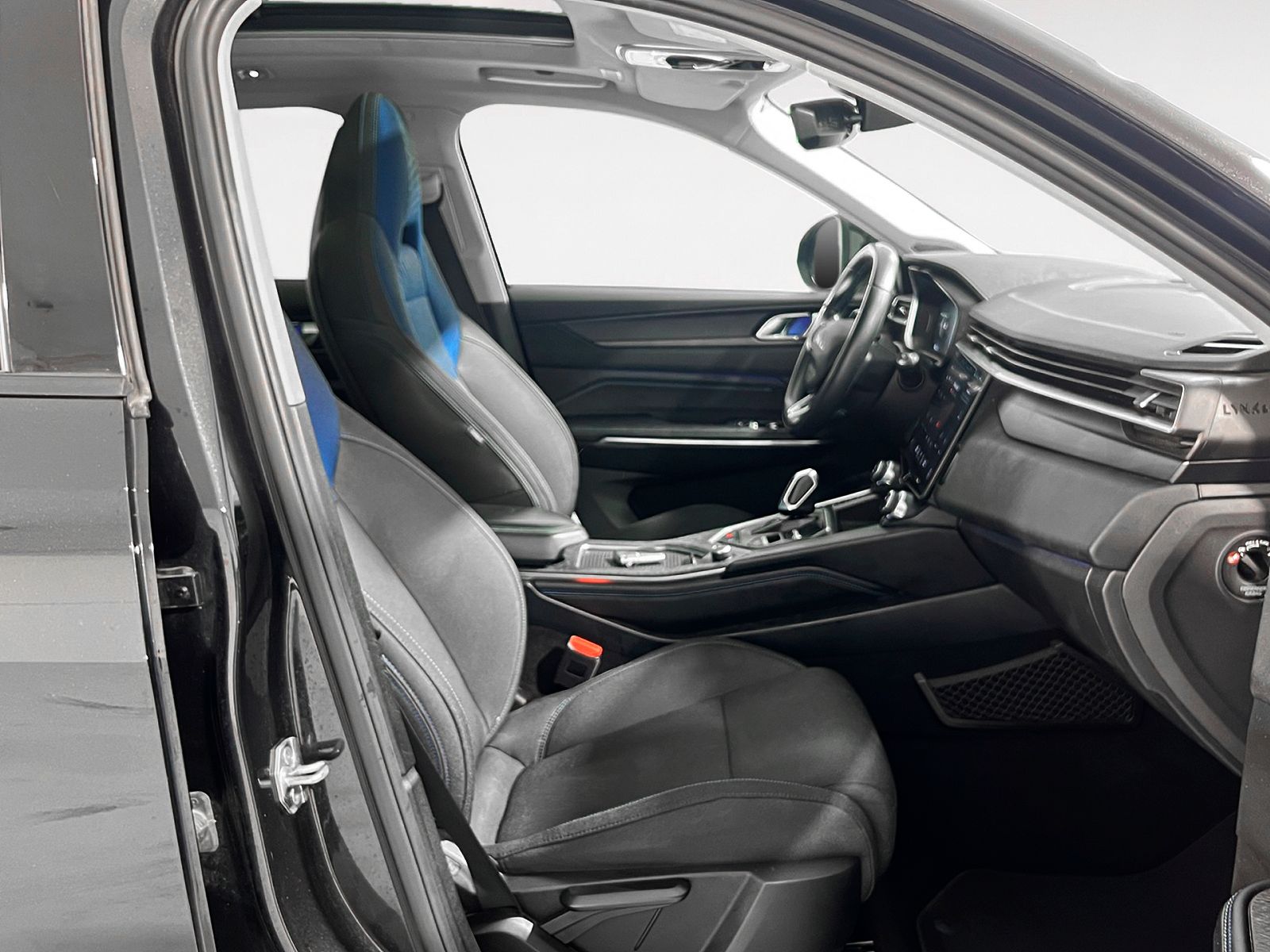 Lynk & Co 01 1.5 PHEV - foto 13