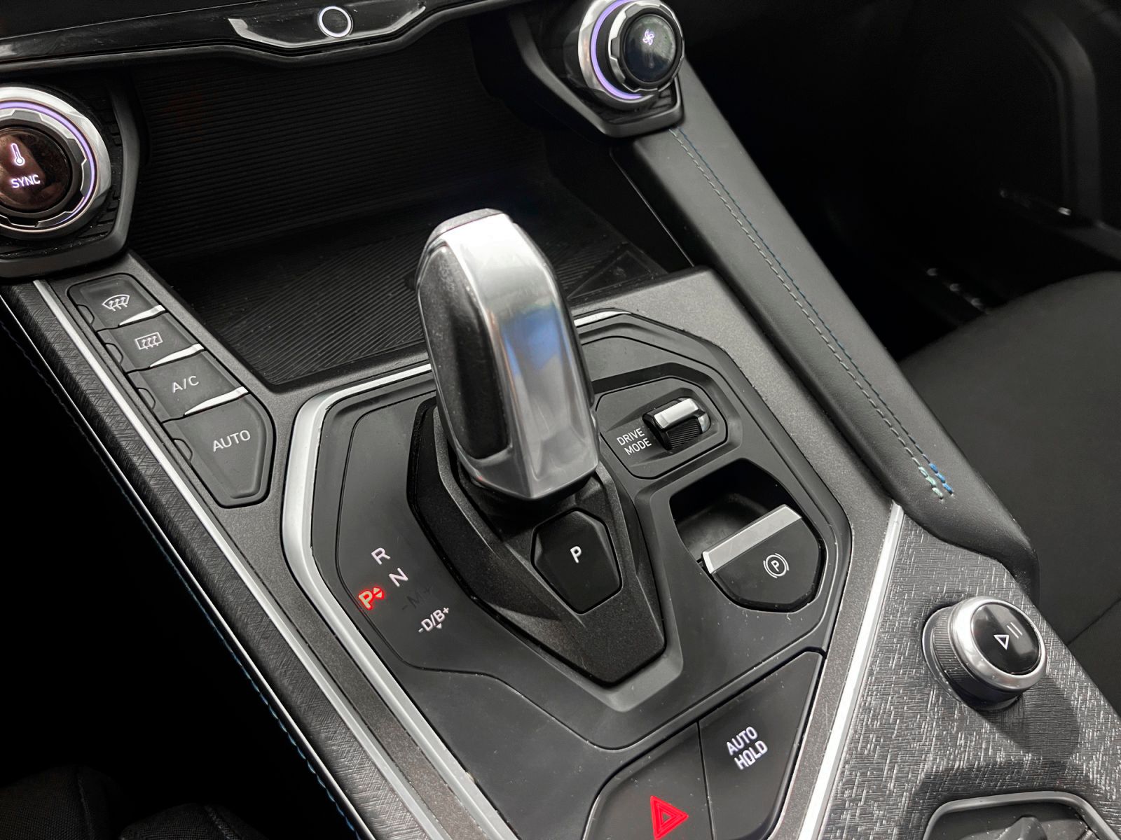 Lynk & Co 01 1.5 PHEV - foto 17