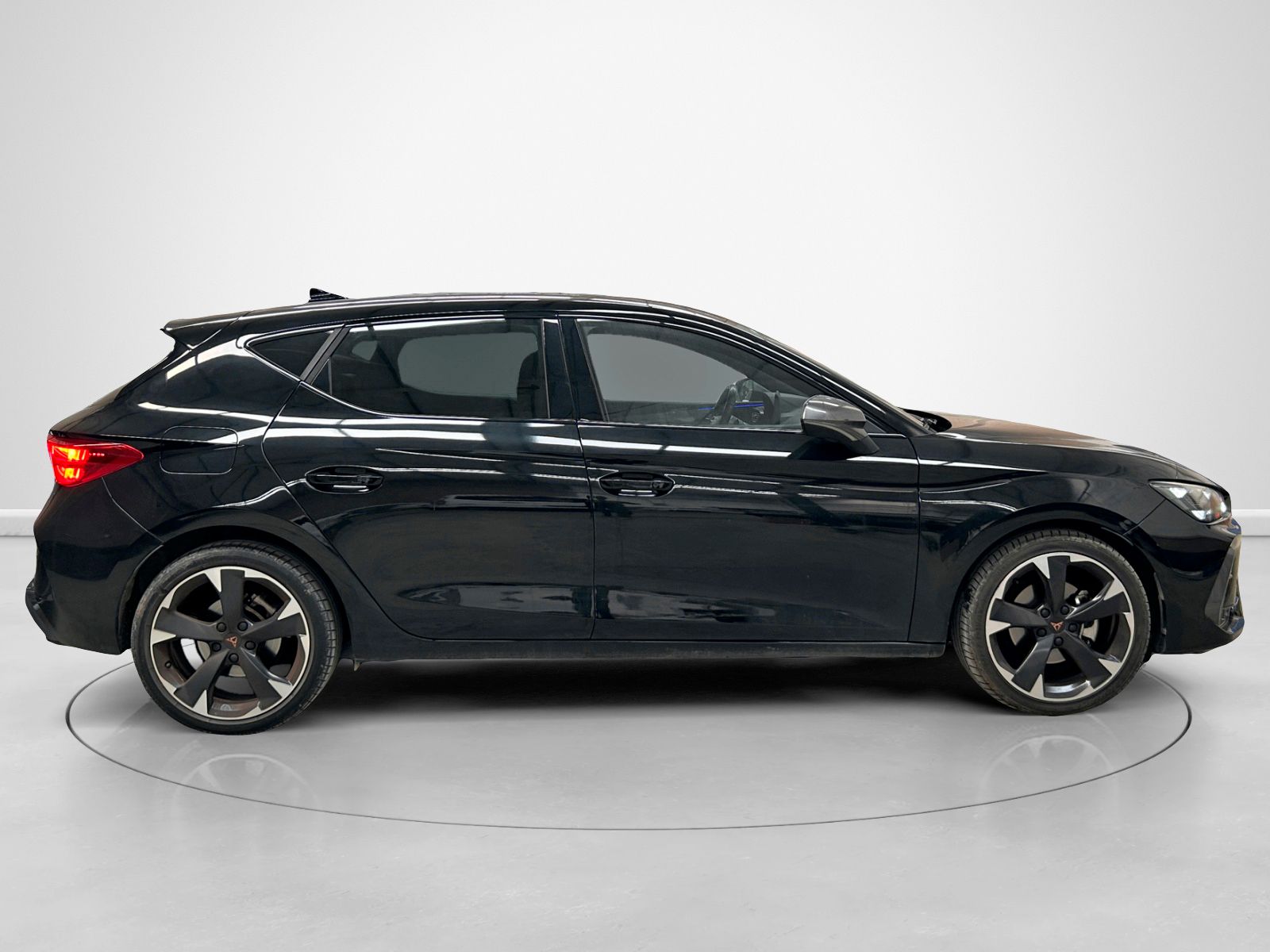 Cupra León 1.5 eTSI DSG - foto 2
