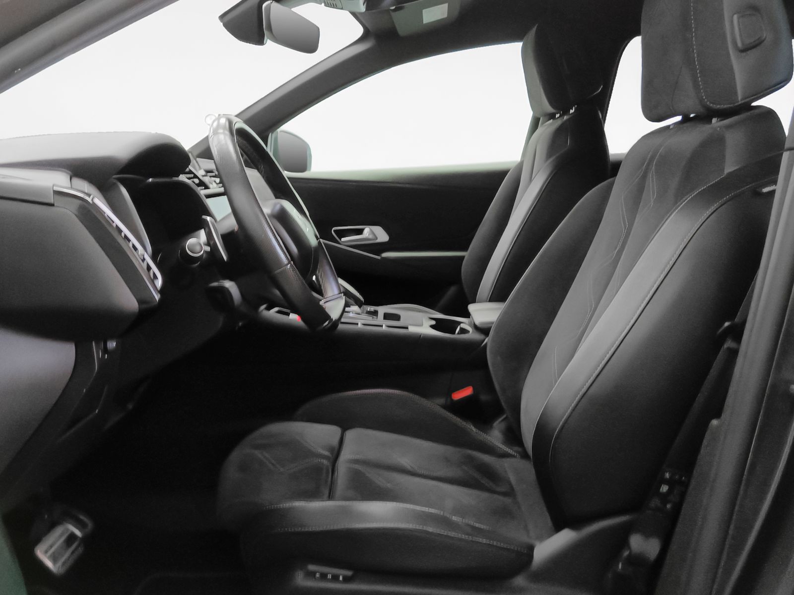 DS DS 7 Crossback PureTech 180 Performance Line+ - foto 12