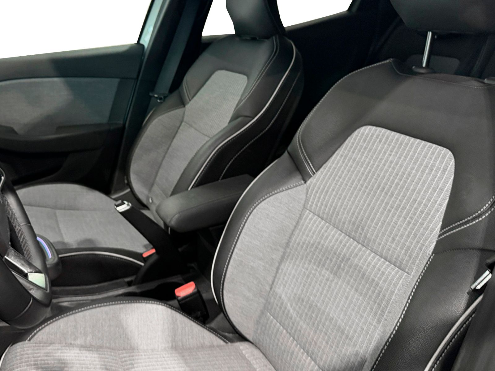 Renault Clio Techno TCe - foto 21
