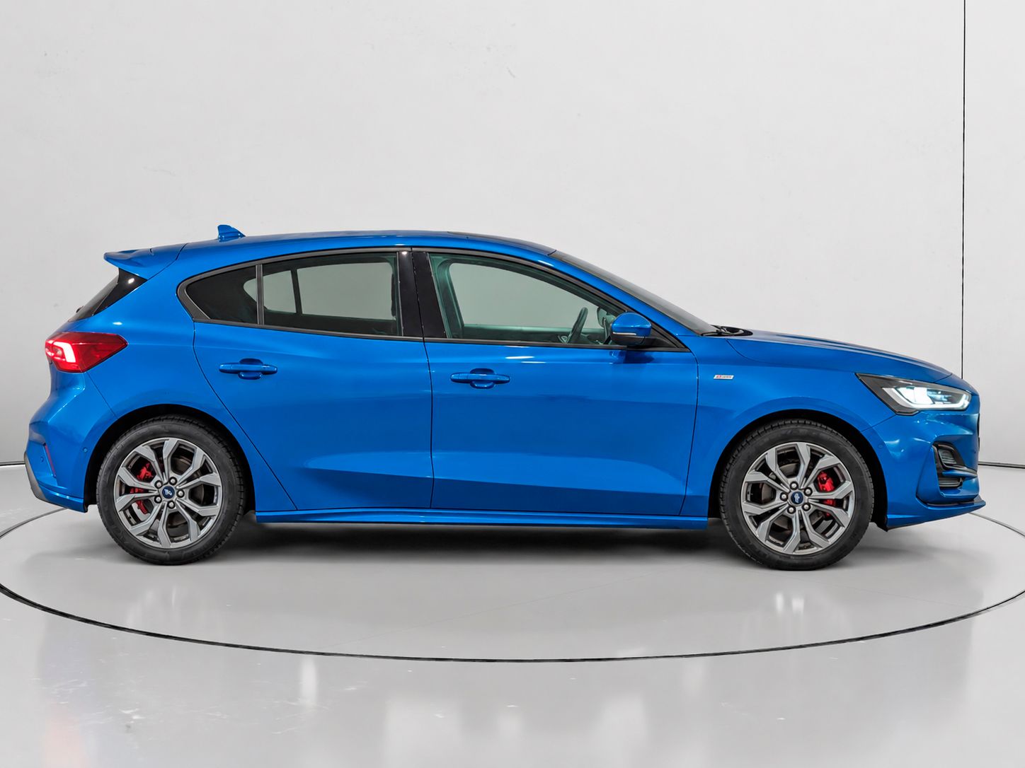 Ford Focus 1.0 EcoBoost MHEV ST-Line - foto 2