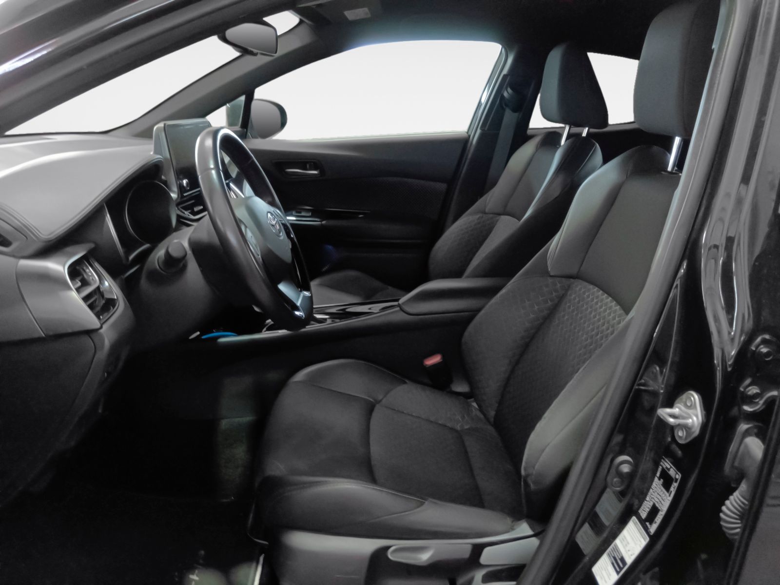 Toyota C-HR 1.8 125H Advance - foto 11