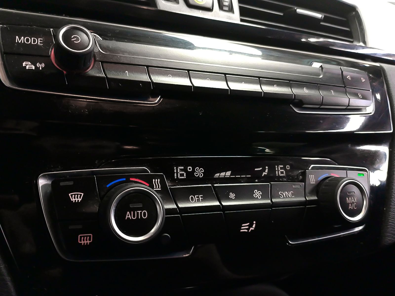 BMW X1 sDrive18d - foto 23