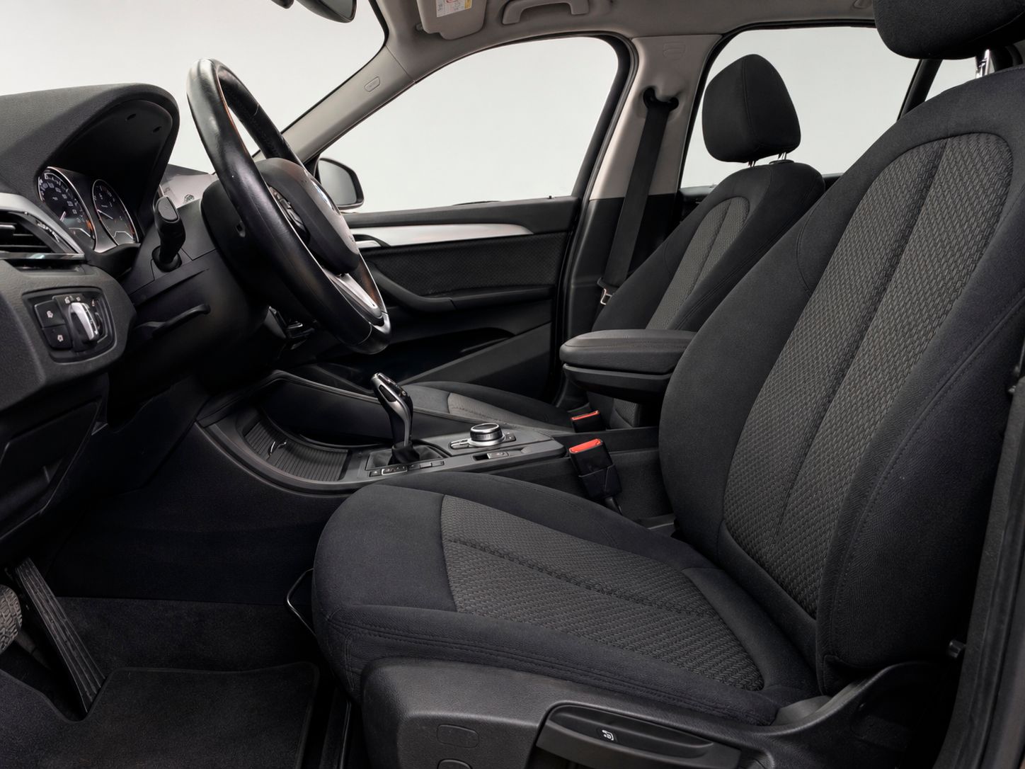 BMW X1 sDrive18d - foto 11