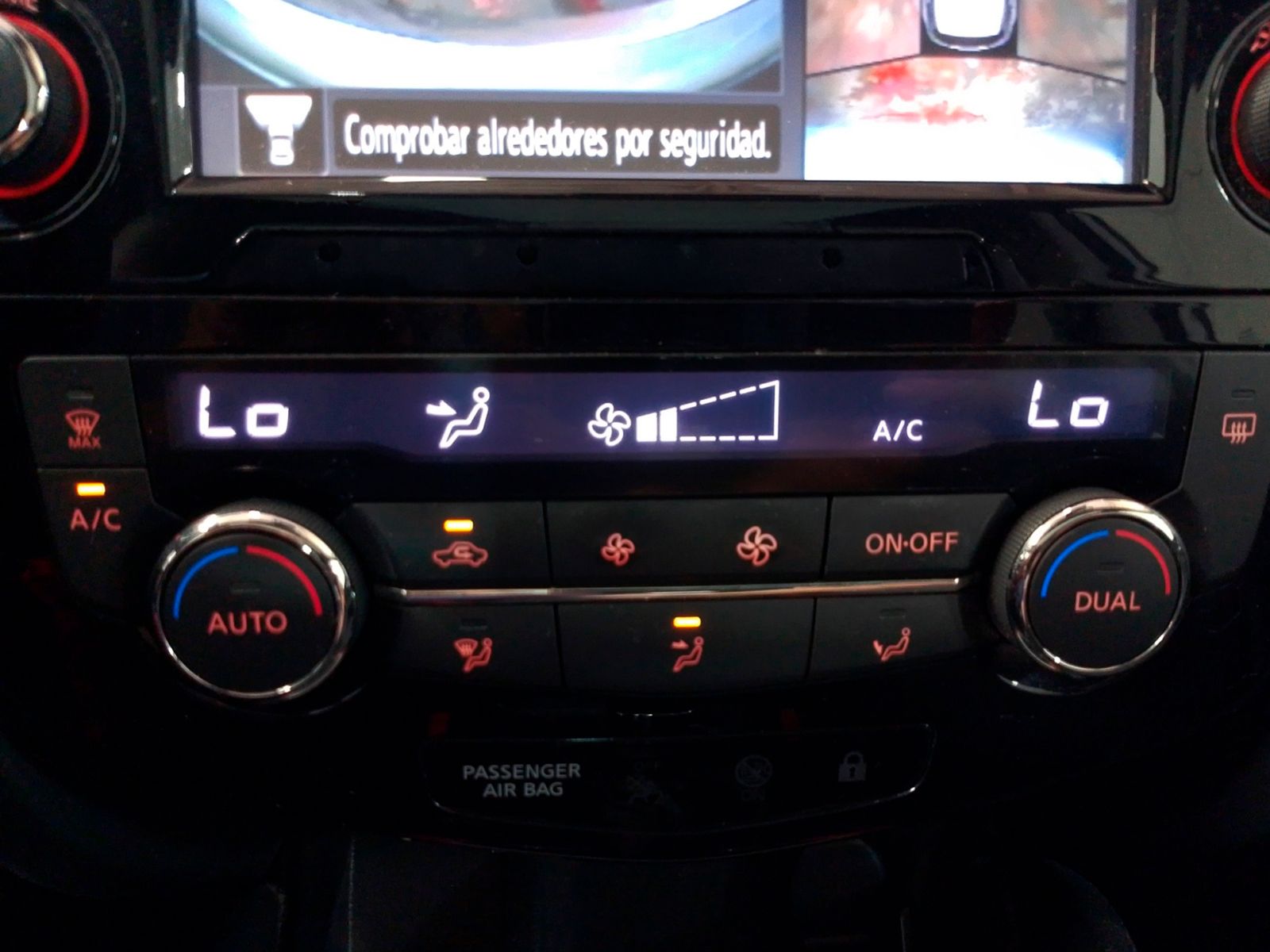 Nissan Qashqai dCi 110 Visia 4x2 - foto 22