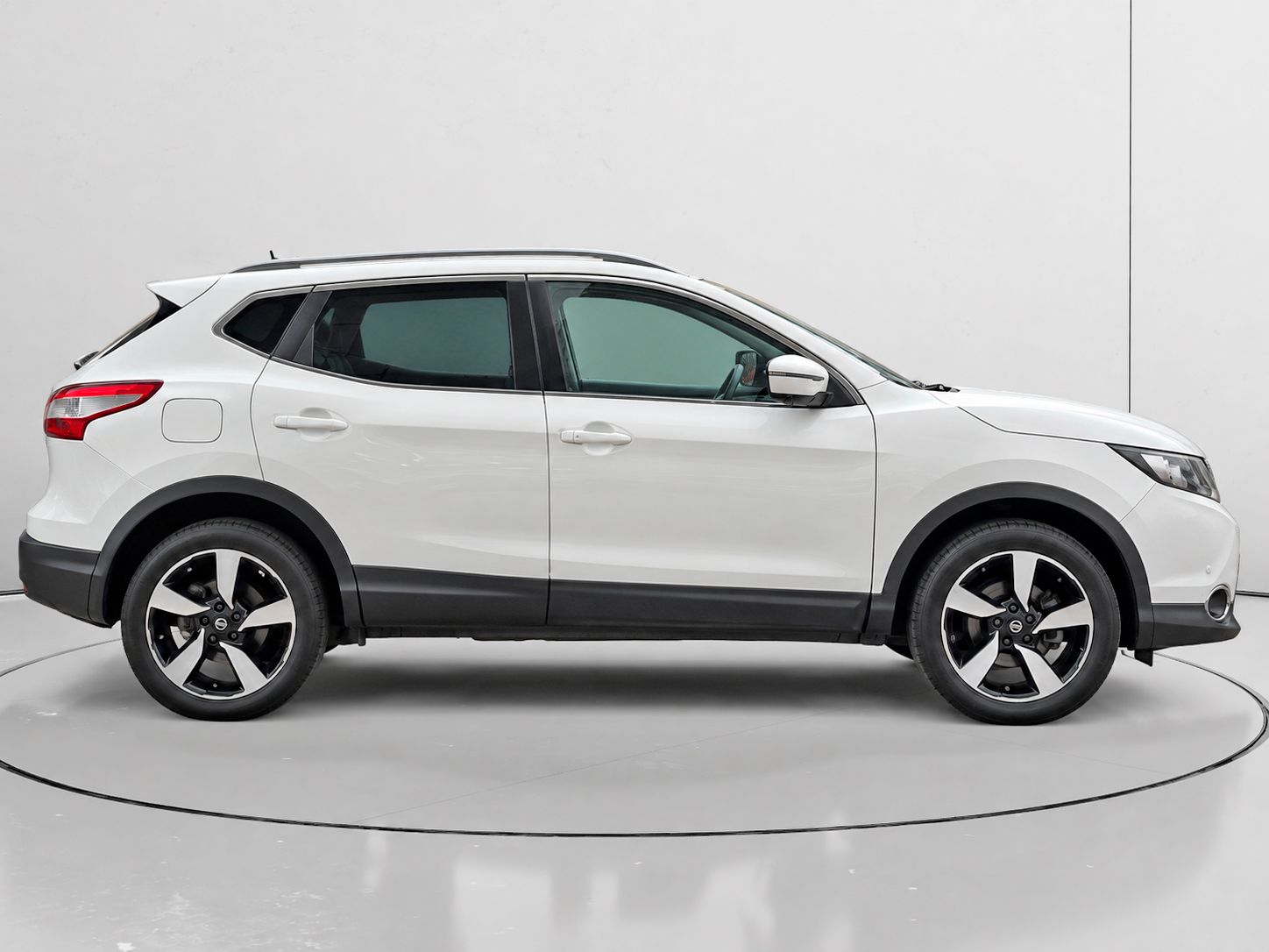 Nissan Qashqai dCi 110 Visia 4x2 - foto 2