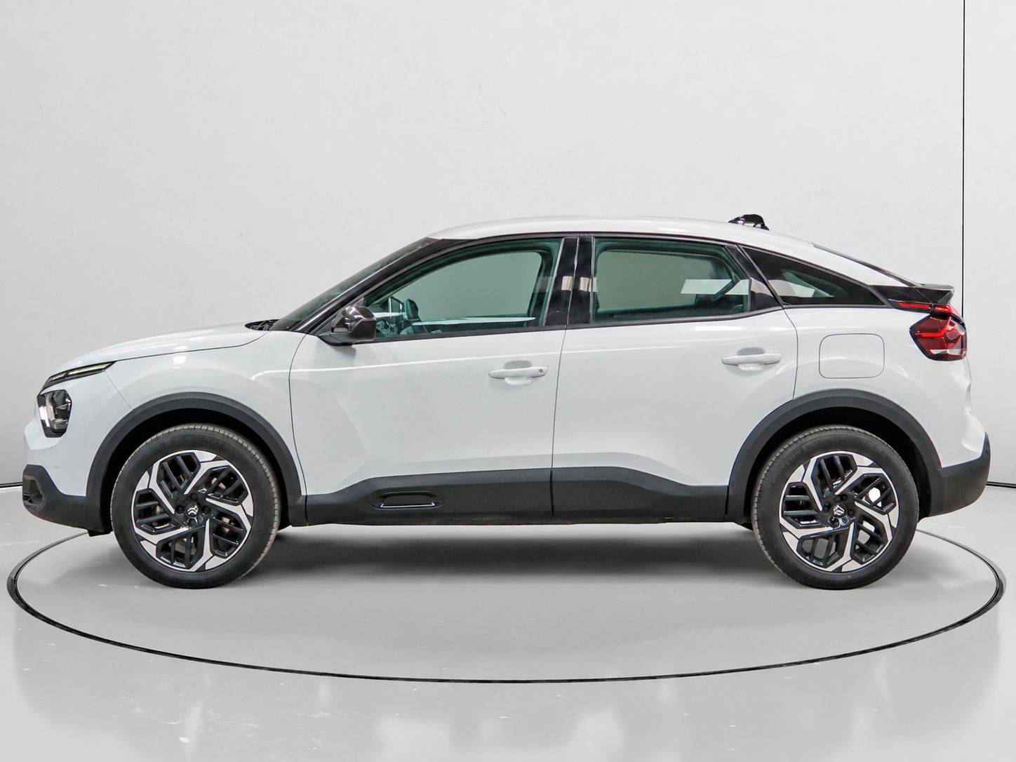 Citroën C4 BlueHDi 130 Plus EAT8 - foto 6