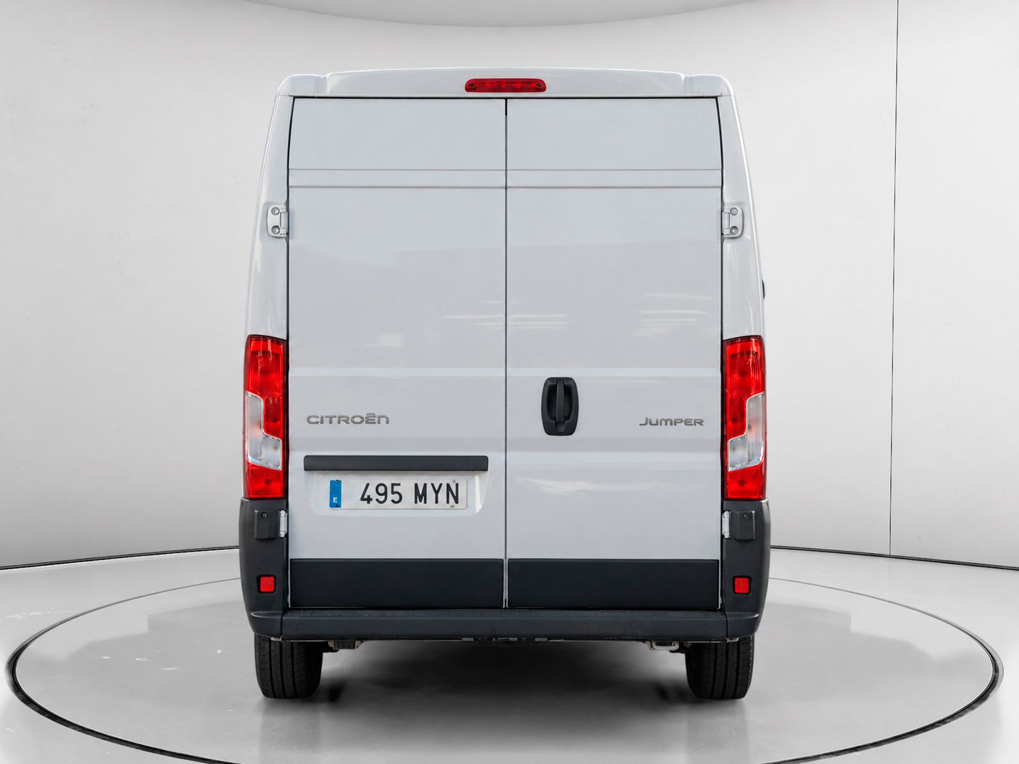 Citroën Jumper Furgon BlueHDi 140 35 L2H2 - foto 4