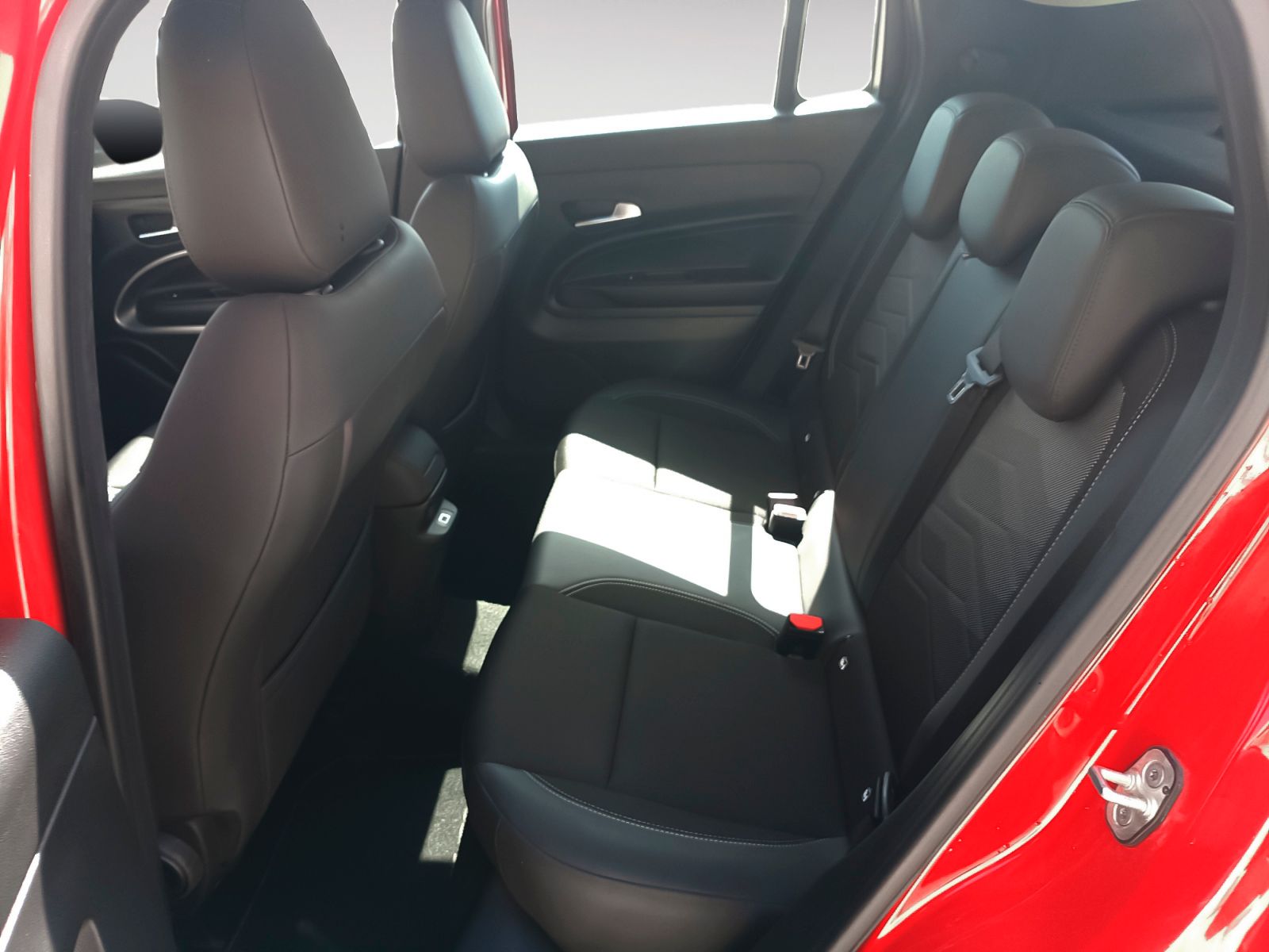 Jeep Avenger 1.2 G Altitude - foto 12