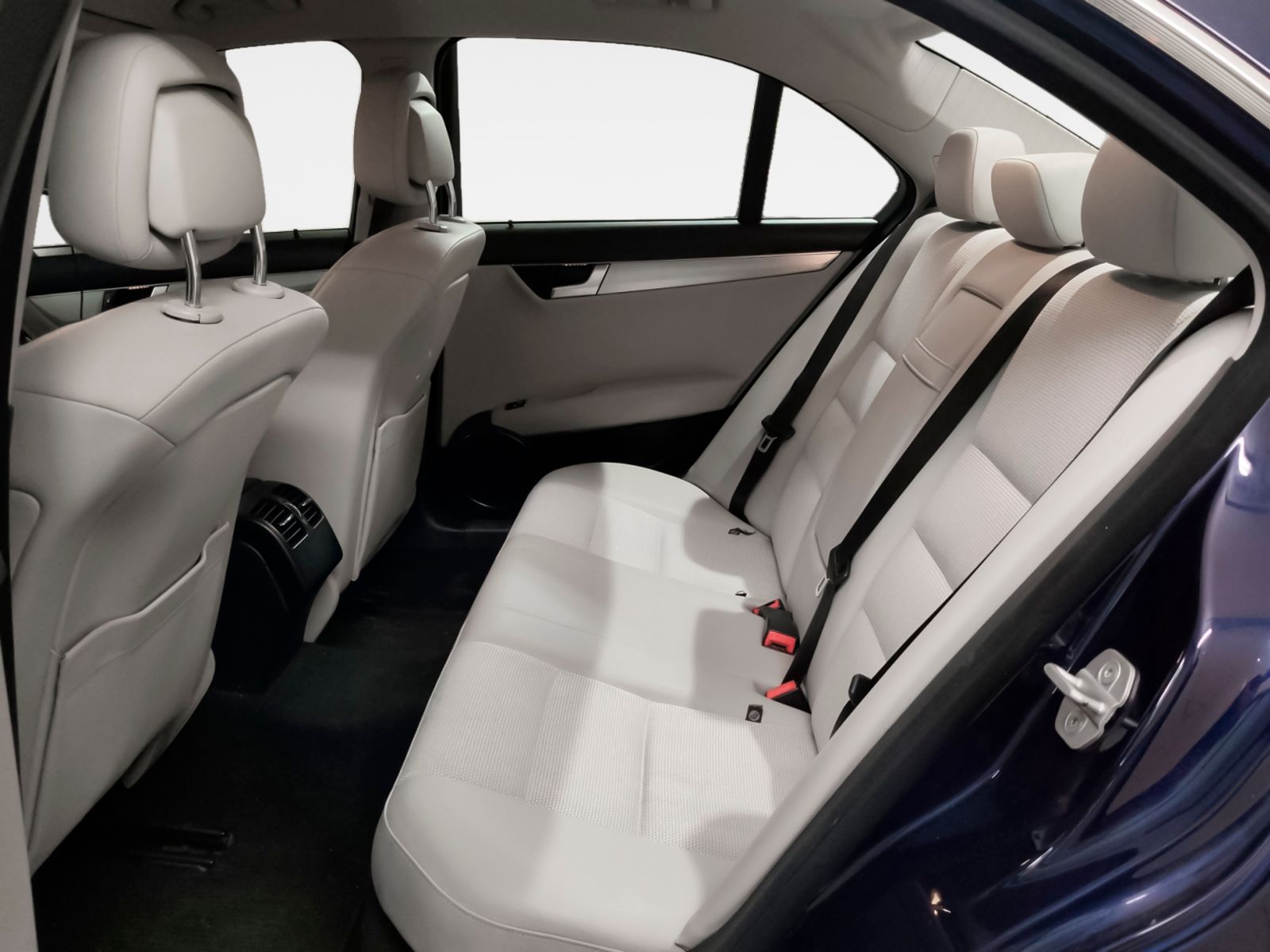 Mercedes-Benz Clase C C 220 CDI Blue Efficiency Edition - foto 11