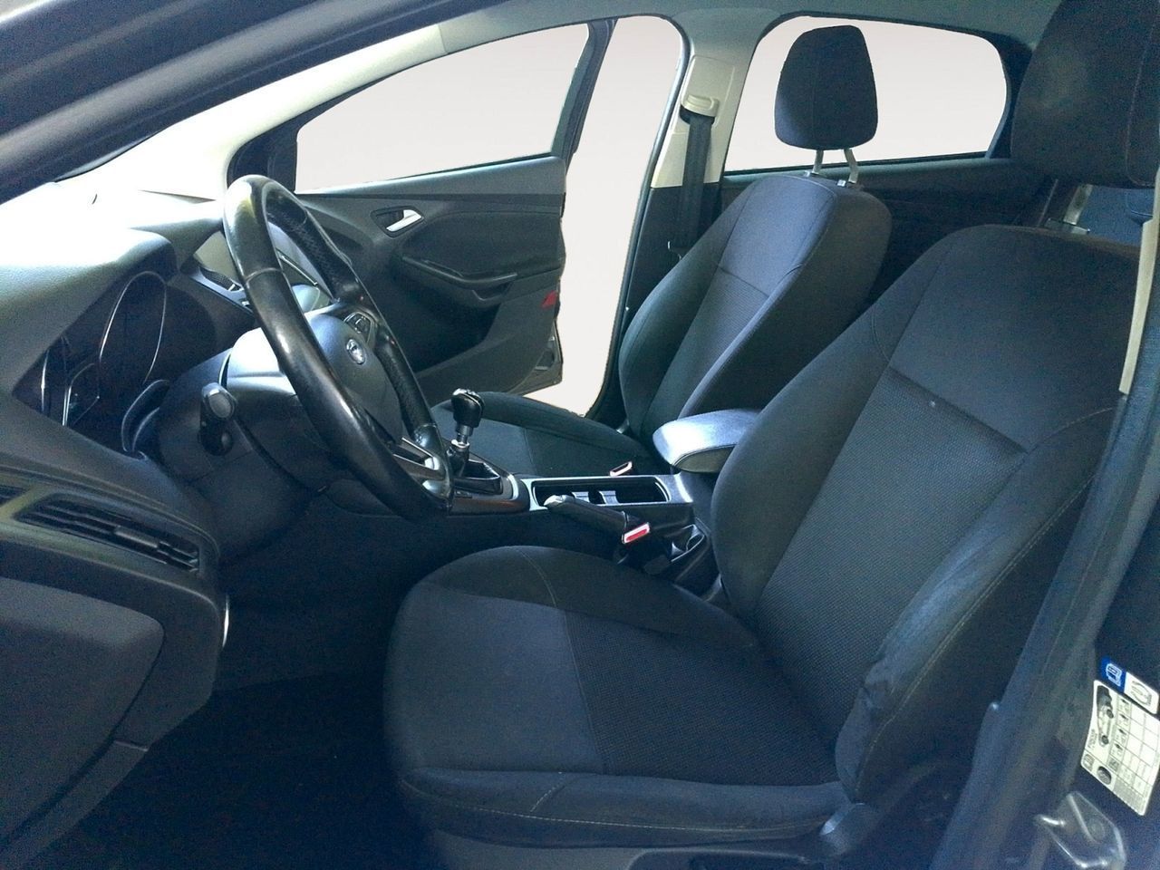 Ford Focus 1.6 TI-VCT Trend+ - foto 8