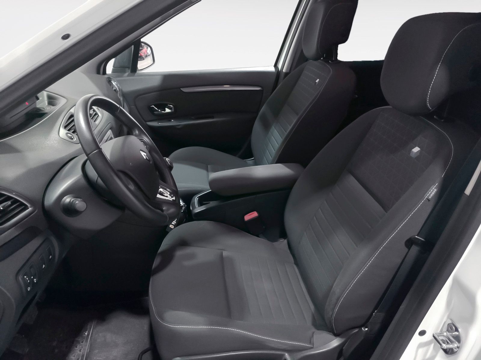Renault Grand Scénic Selection Energy dCi - foto 11