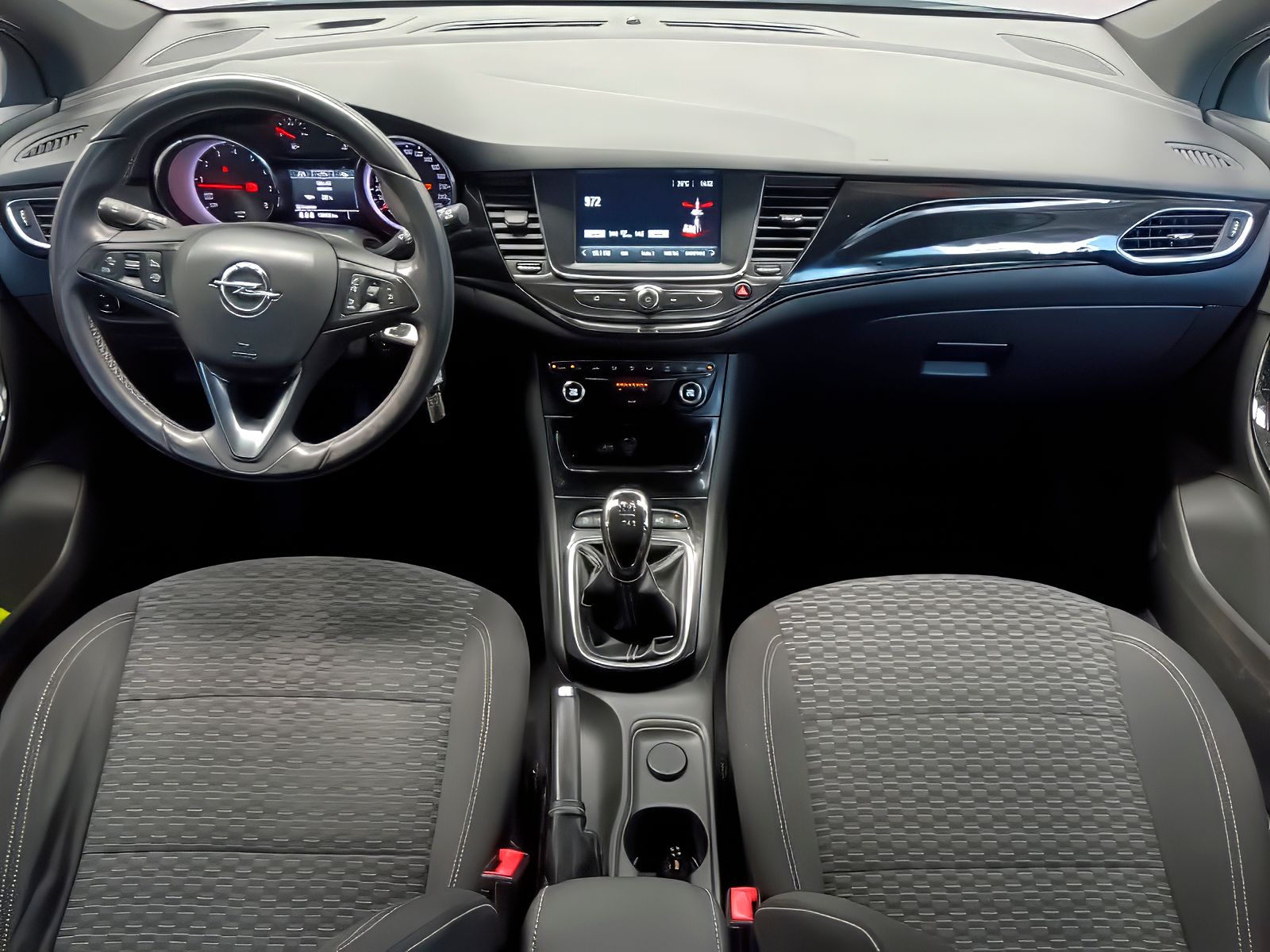 Opel Astra 1.4 Turbo Dynamic - foto 9