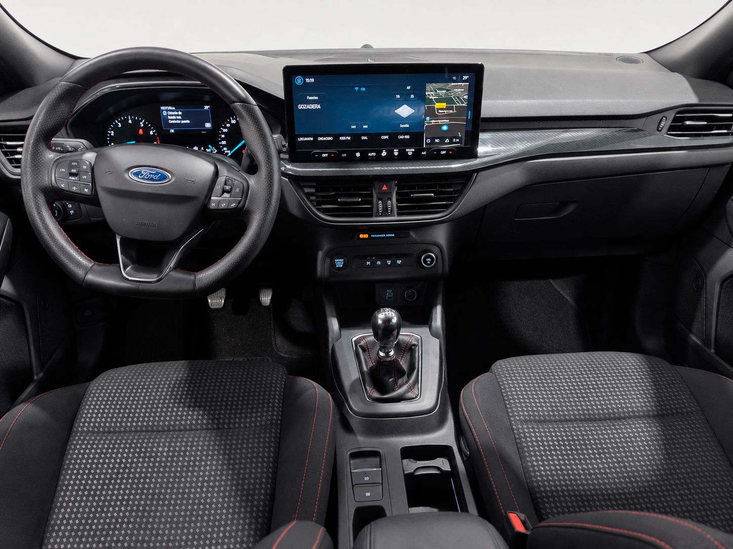 Ford Focus 1.0 EcoBoost MHEV ST-Line - foto 9