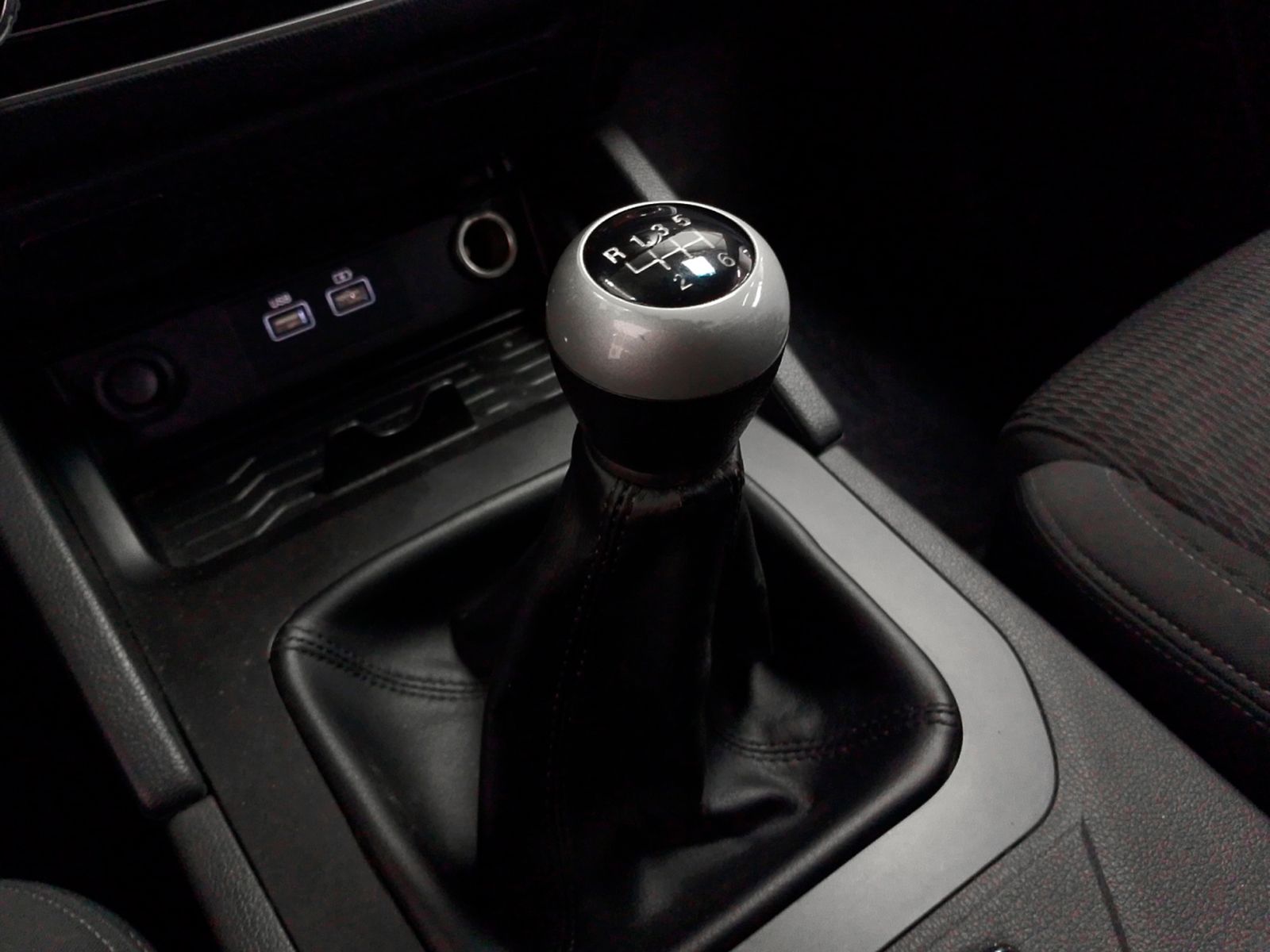 SsangYong Musso Sports D22DTR Pro 4x4 - foto 14