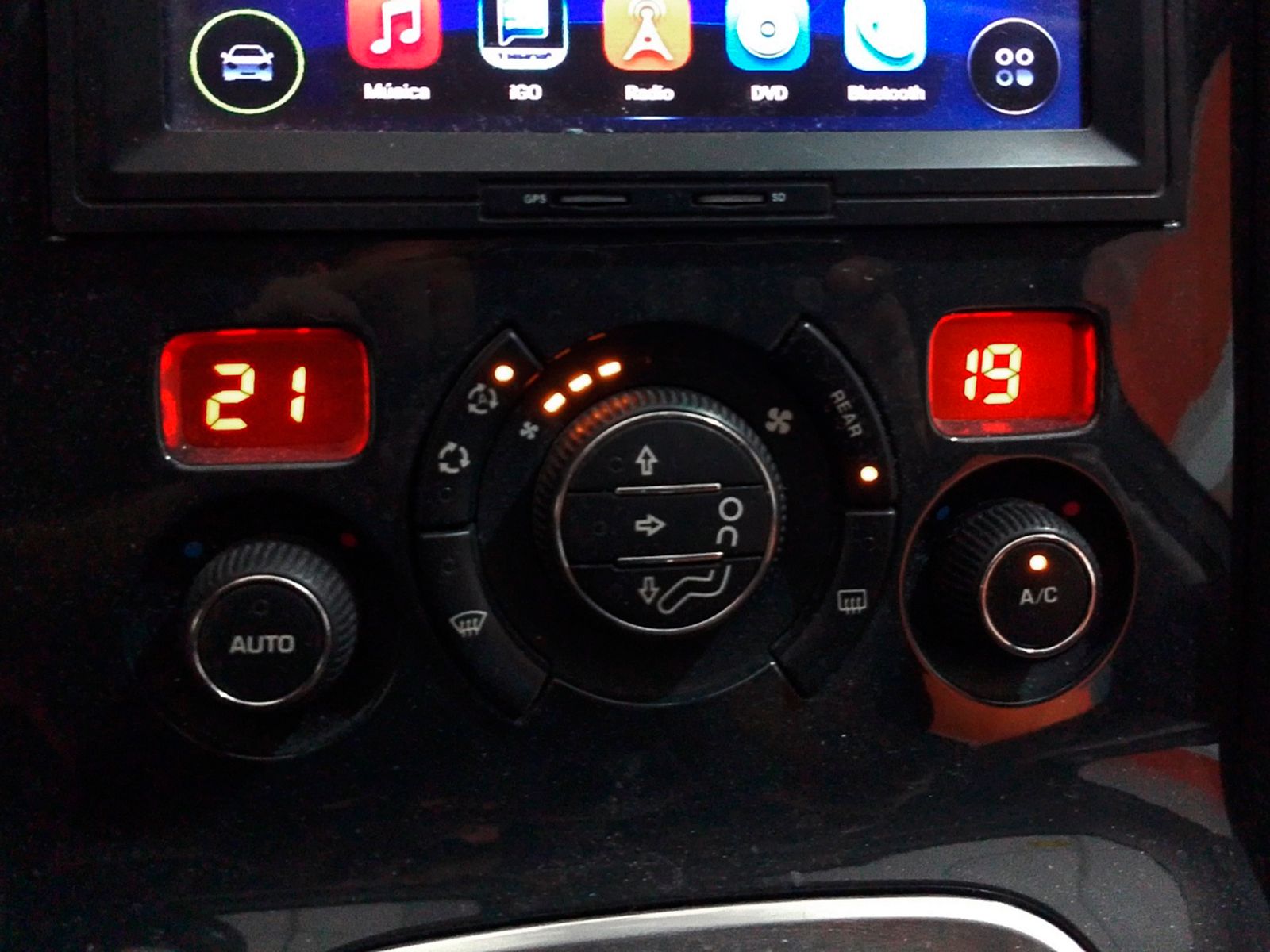 Peugeot 5008 1.6 HDi FAP Premium - foto 19