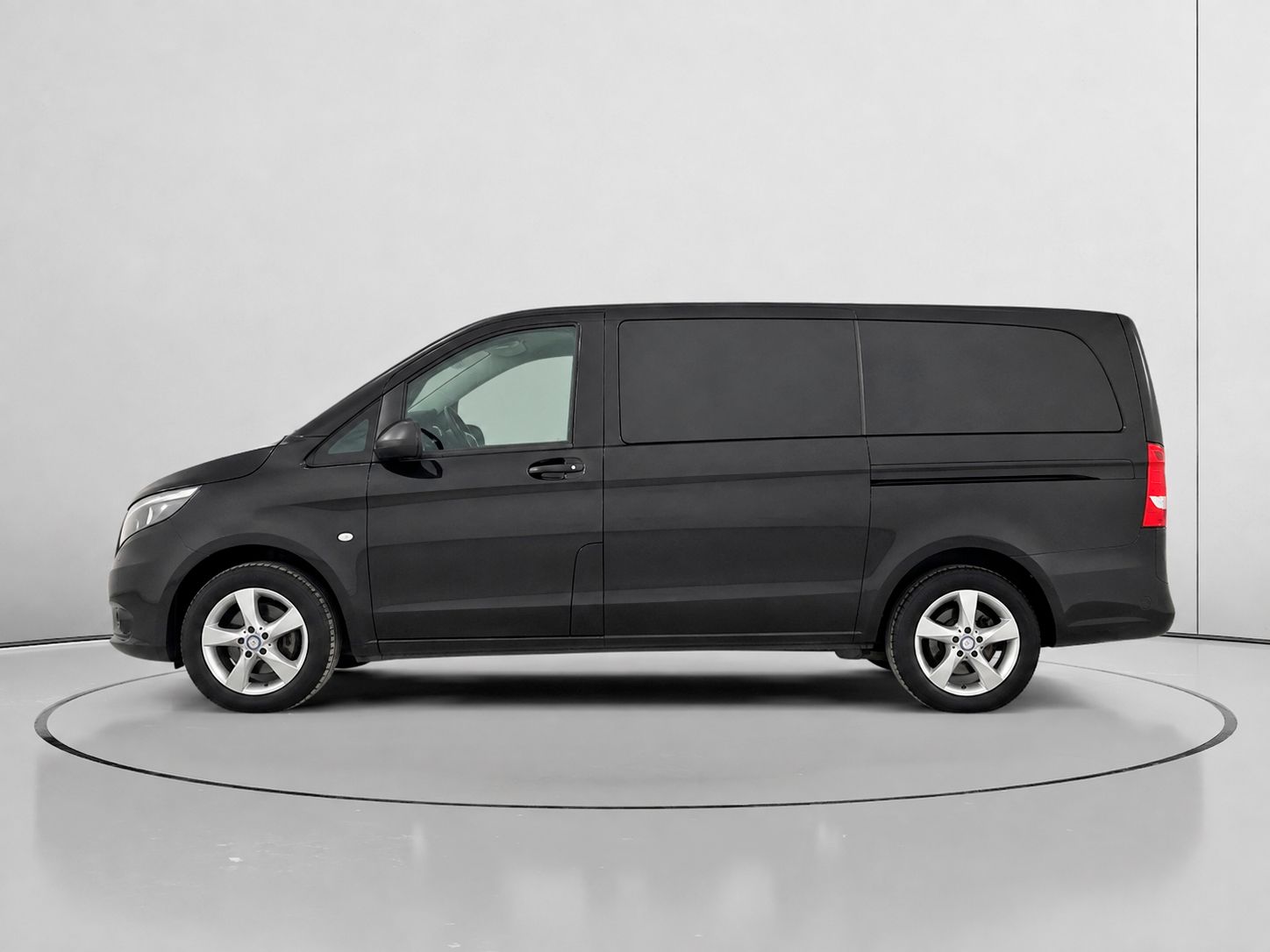 Mercedes-Benz Vito Combi 111 CDI Tourer Base Larga - foto 6