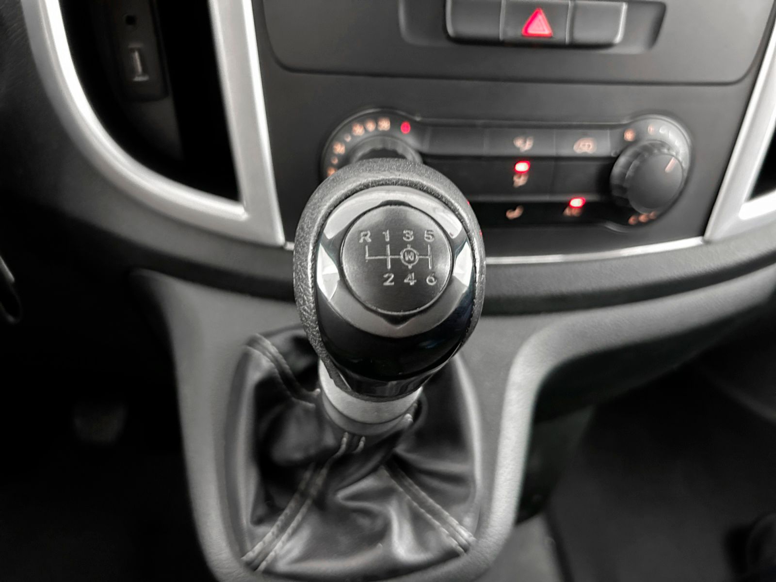 Mercedes-Benz Vito Combi 111 CDI Tourer Base Larga - foto 15