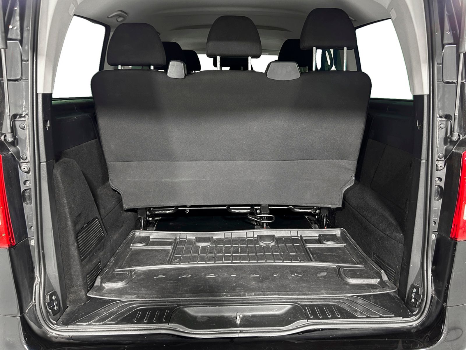 Mercedes-Benz Vito Combi 111 CDI Tourer Base Larga - foto 14