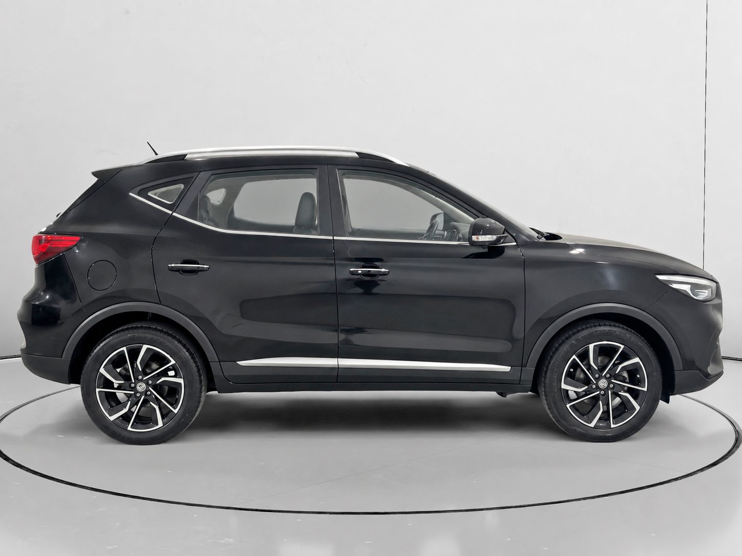 MG ZS 1.0T Luxury - foto 2